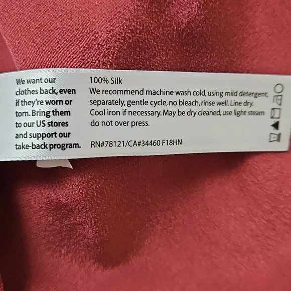 Eileen Fisher PL Silk Blouse Maroon Button Front Long Sleeve Quiet Luxury Career - Picture 6 of 9